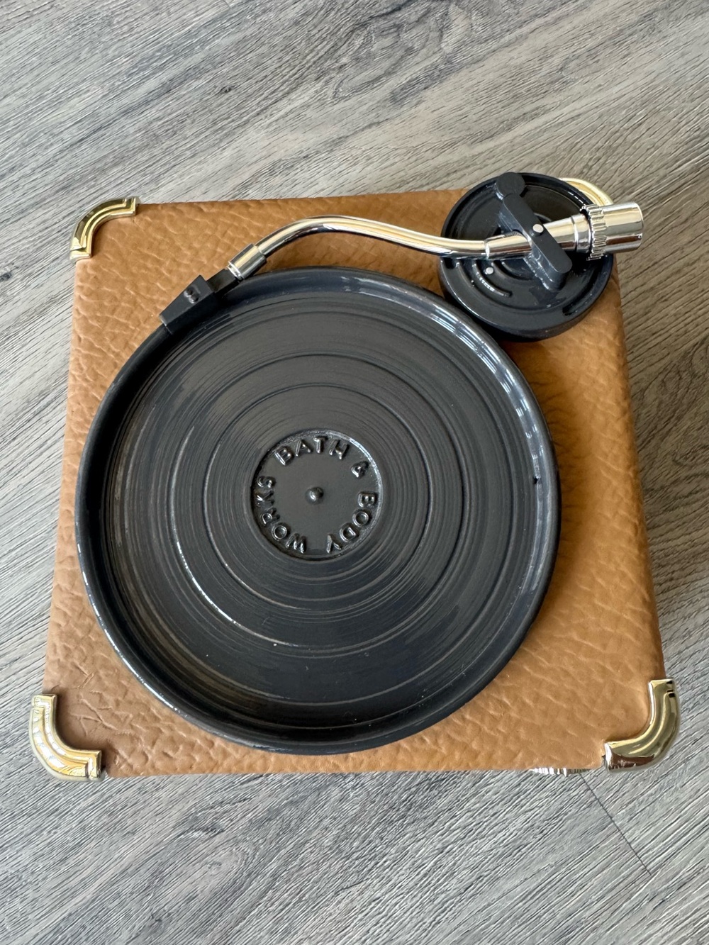 Bath & Body Works Record Player Pedestal 3-Wick Candle Holder - Picture 4 of 4